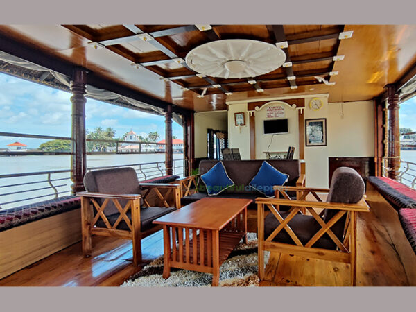 one-bedroom-boat-house