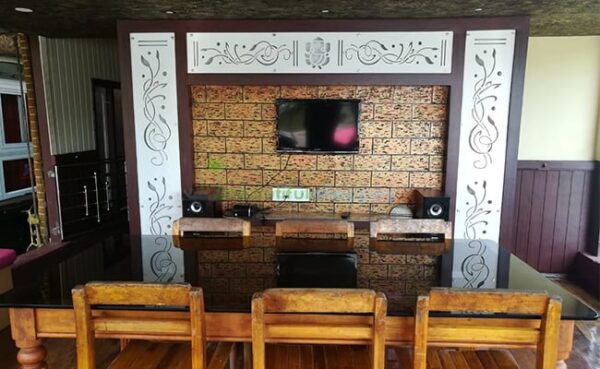 Houseboat living area deluxe