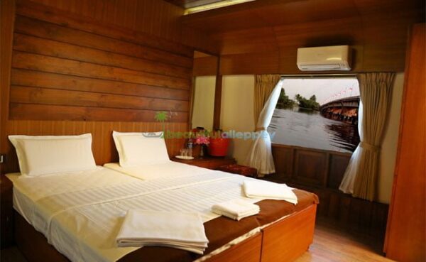 Beautiful Boathouse