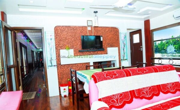 Three Bedroom Front Glass Covered Houseboat Houseboat id: JAY03 - Image 3
