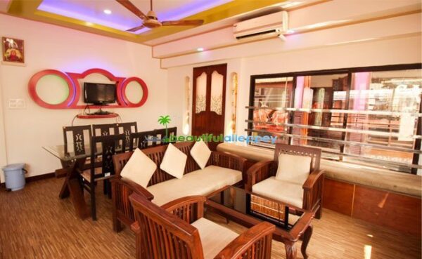 One Bedroom Premium Houseboat Code: KVNP01 - Image 3