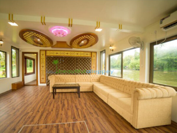 4-bedroom-luxury-lobby