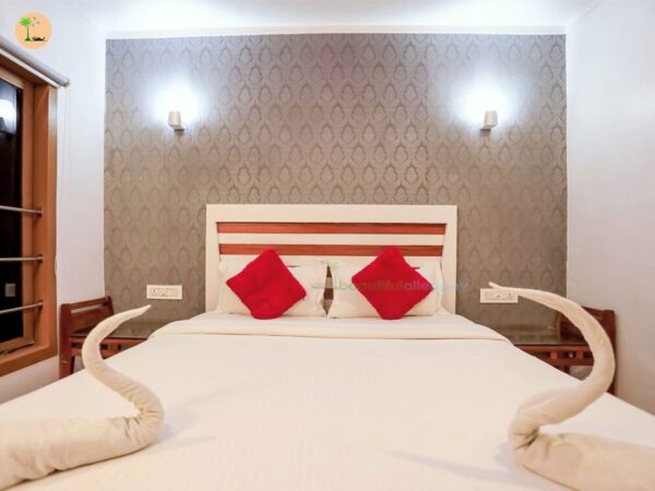 One Bedroom Premium Houseboat Code: BNU01 - Image 10