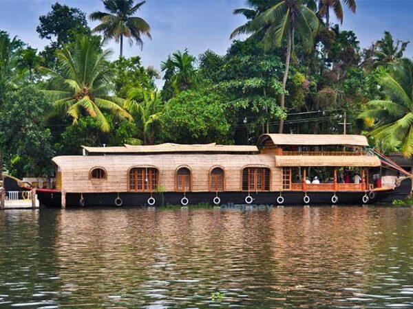 2 bedroom houseboat alleppey