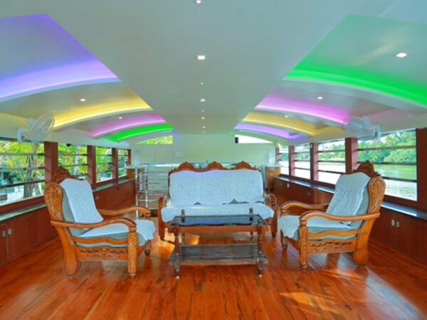 Four Bedroom Super Deluxe Houseboat CHI04 - Image 7