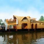 1 bedroom traditional houseboat booking amount