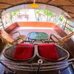 upper deck houseboat