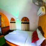 deluxe bedroom houseboat