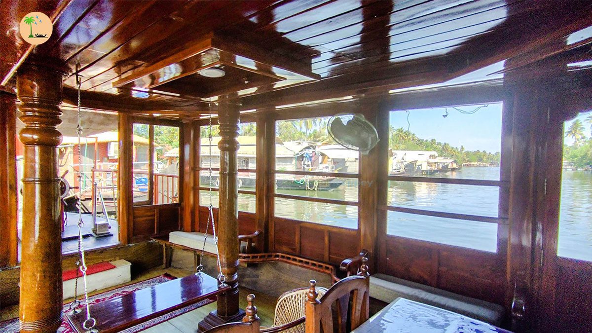 Honeymoon houseboat