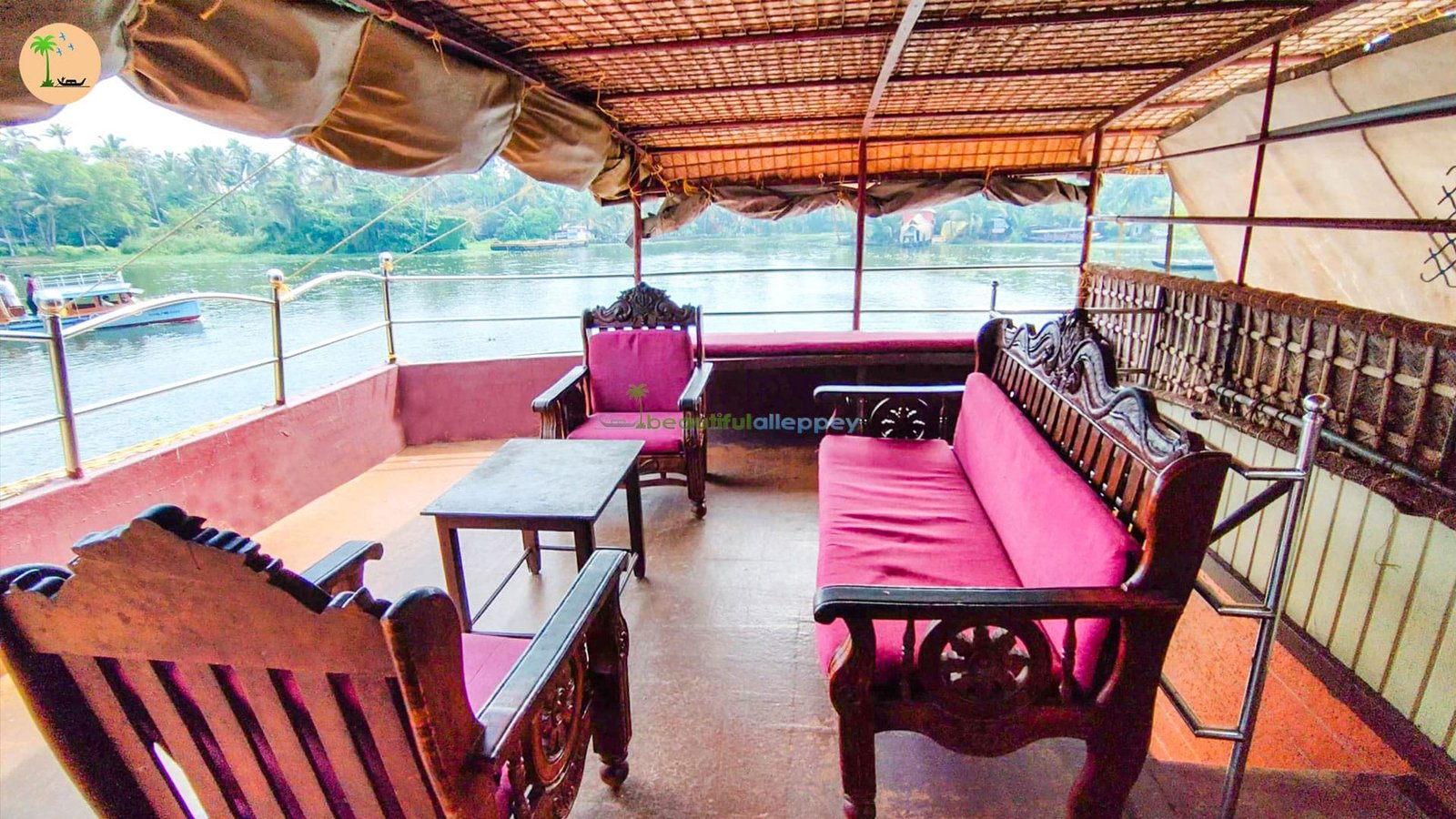 upper deck boathouse