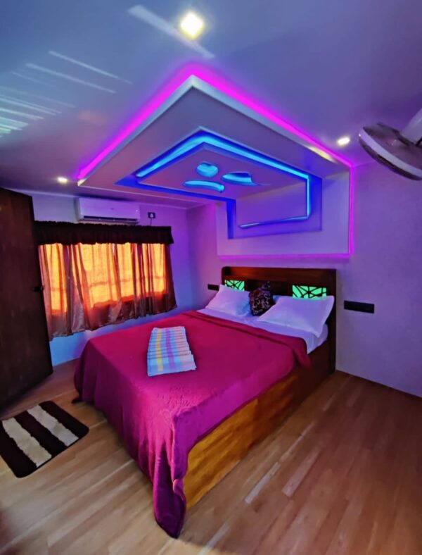 Three Bedroom Houseboat | BGRH03 - Image 4