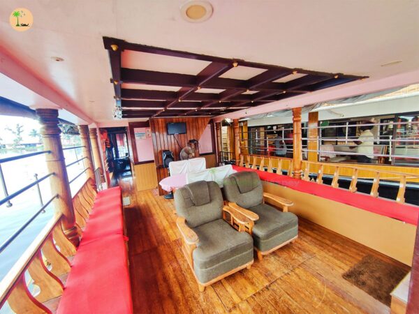 One Bedroom Deluxe Houseboat Code: MRB01 - Image 10