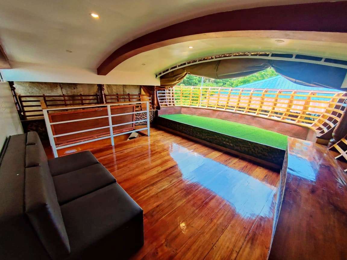 Alleppey Houseboat upper deck