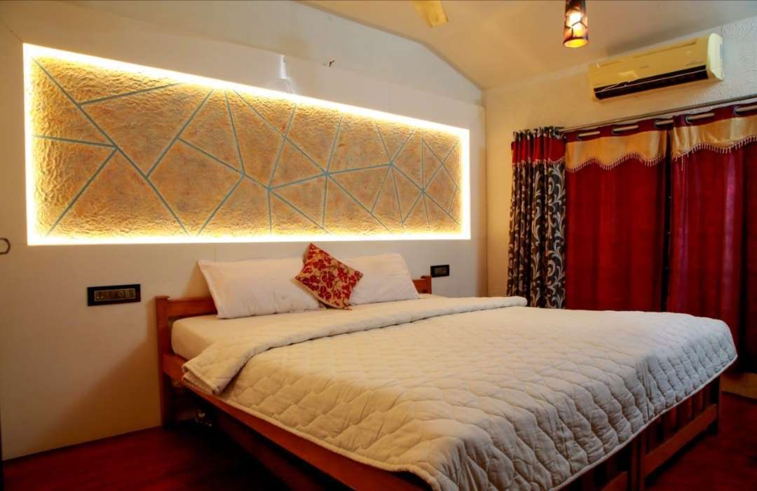 houseboat bedroom