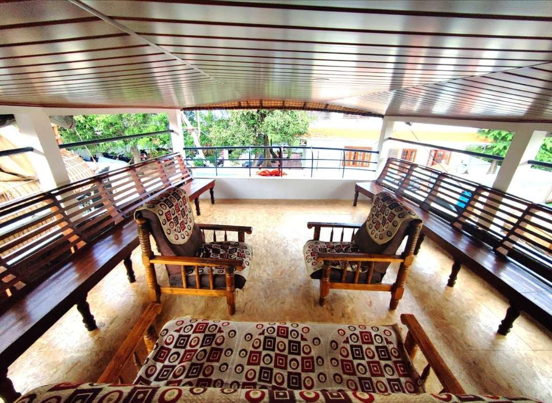 Two Bedroom Premium Houseboat with Upper Deck Hbcode: EXO02