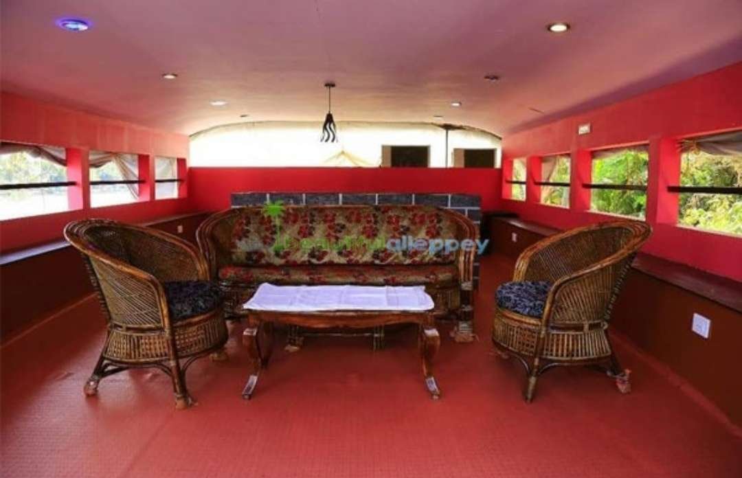 upper deck houseboat