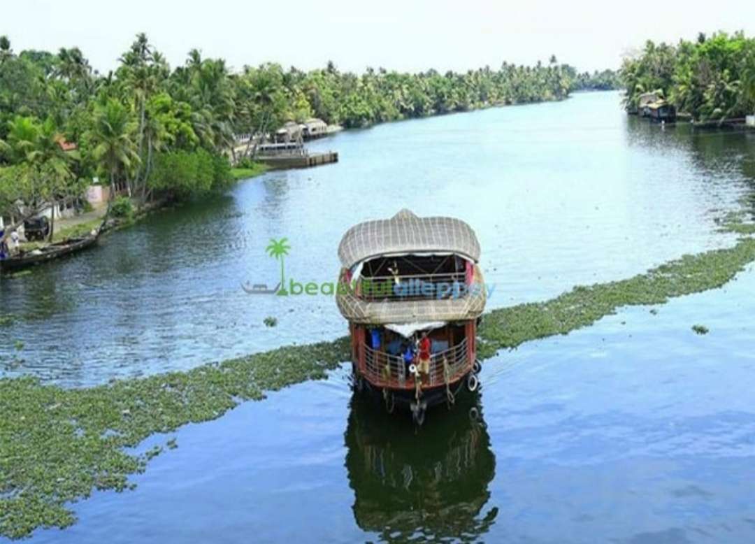 3 bedroom boathouse