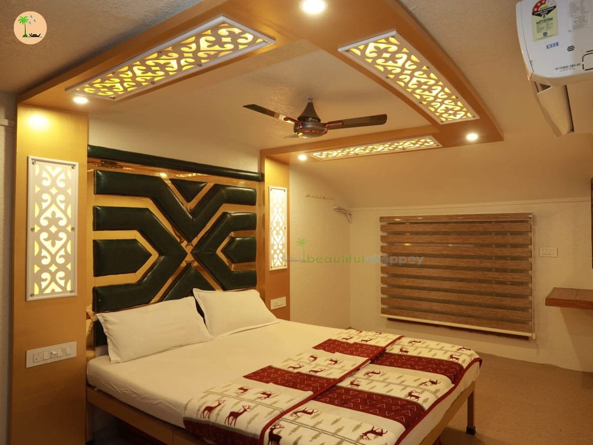 5 Bedroom boathouse in alappuzha