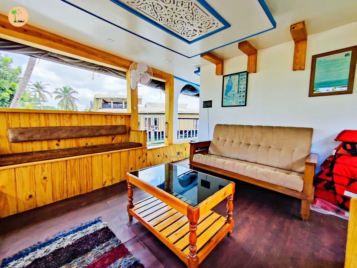 Four Bedroom Deluxe Houseboat with upper deck – BGR04