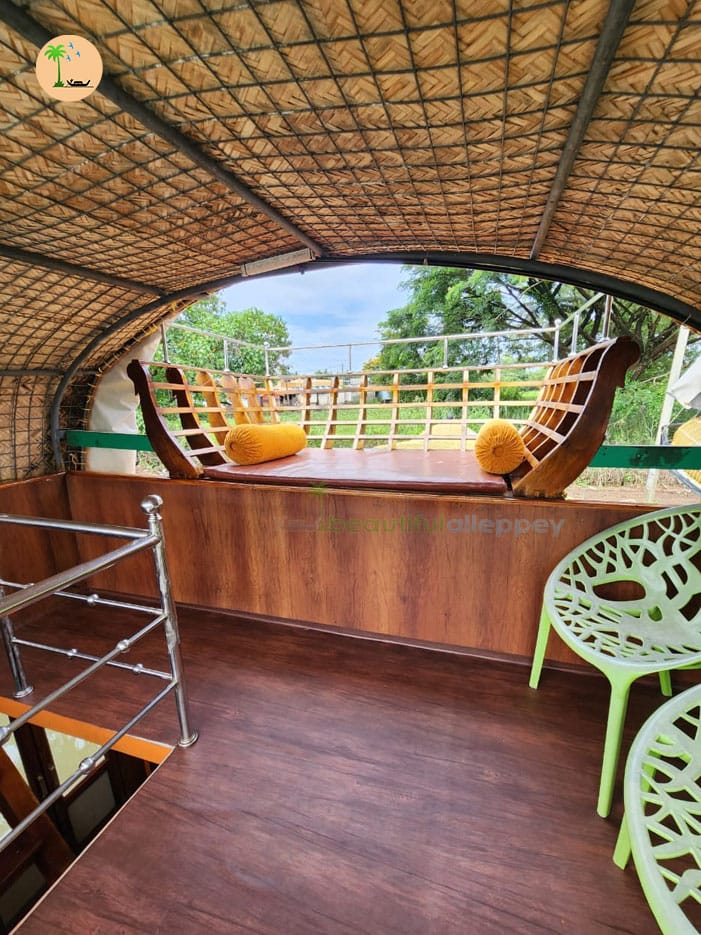 One Bedroom Premium A/C Houseboat with Upper Deck – BGR01