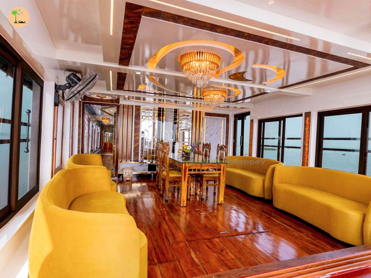 Two Bedroom Ultra Premium Houseboat with Upper Deck FIY02