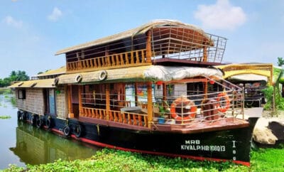 Neptune Private Honeymoon Houseboat (MRB01) with Panoramic Upper Deck