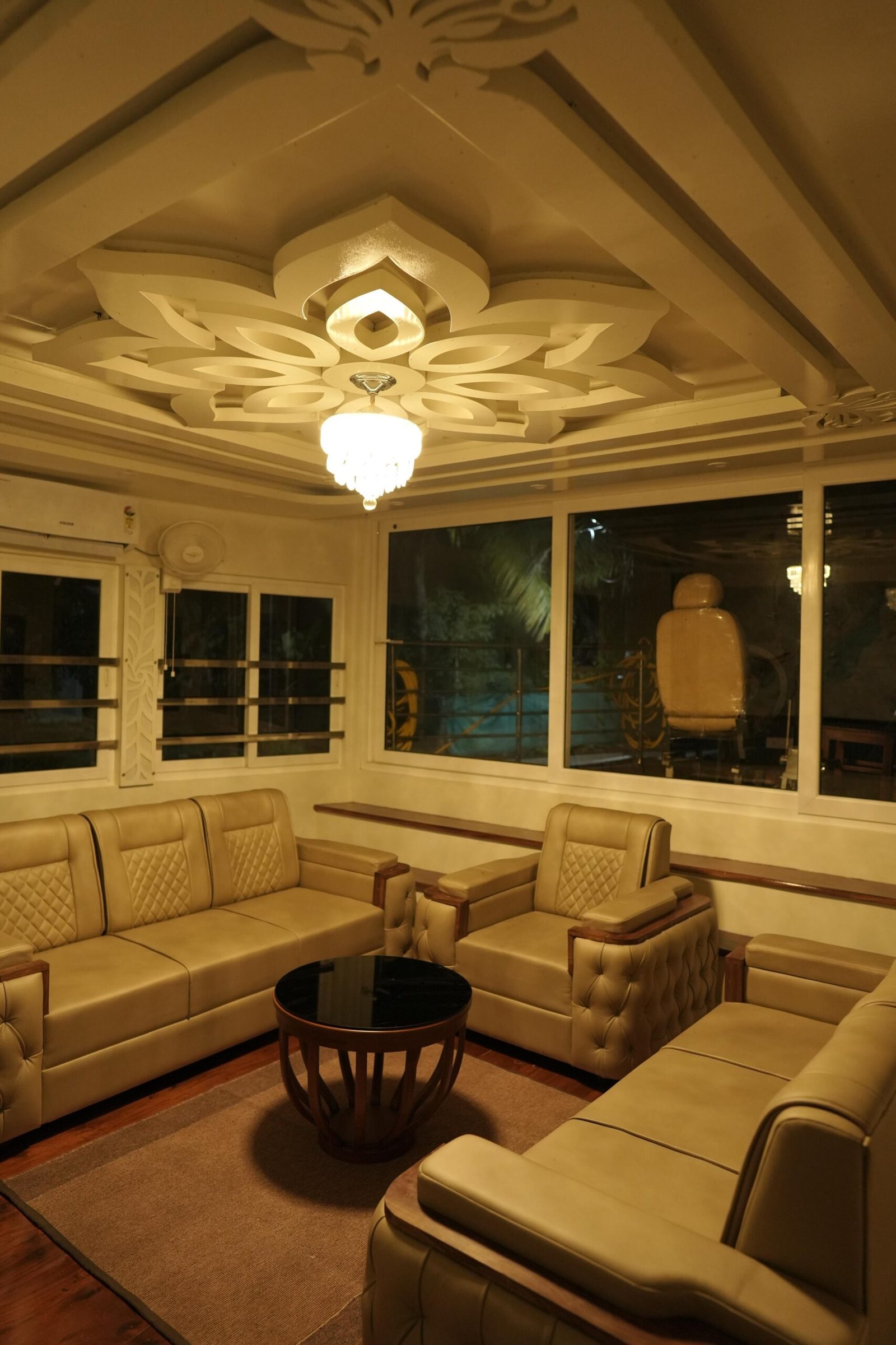 Houseboat in Alleppey 5 Bedroom Premium