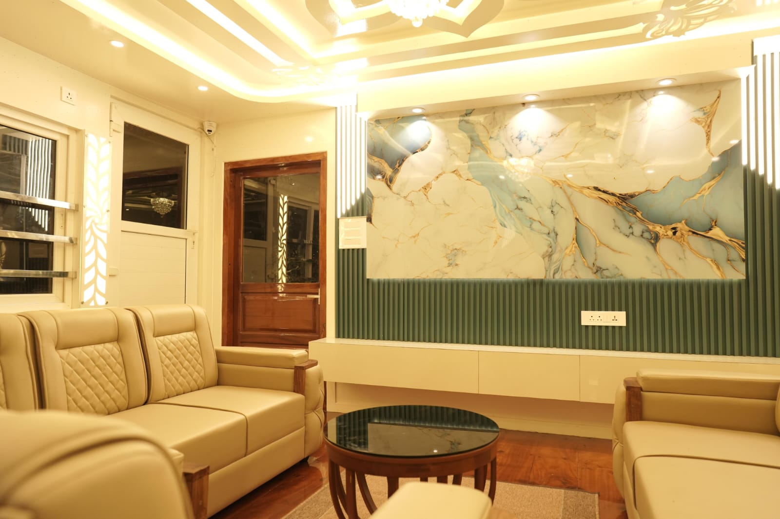 Houseboat in Alleppey 5 bedrooms