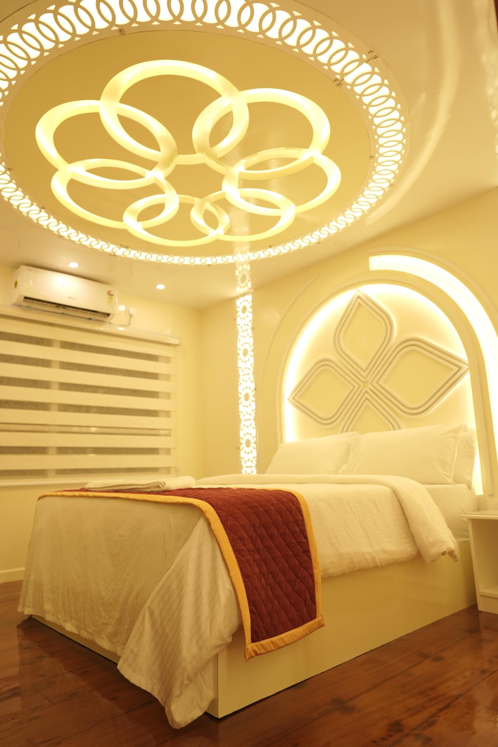 5 Bedroom Houseboat Alleppey
